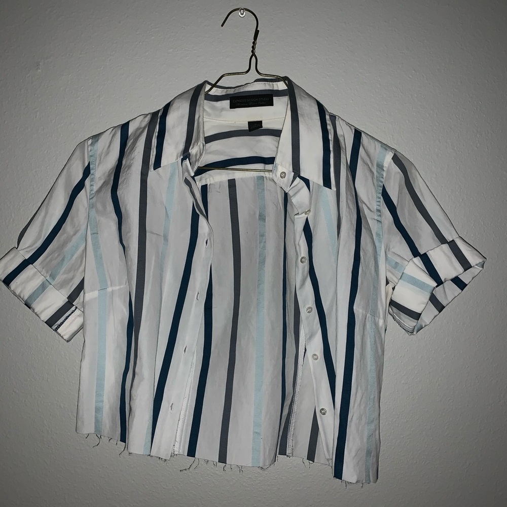 Cropped striped button up